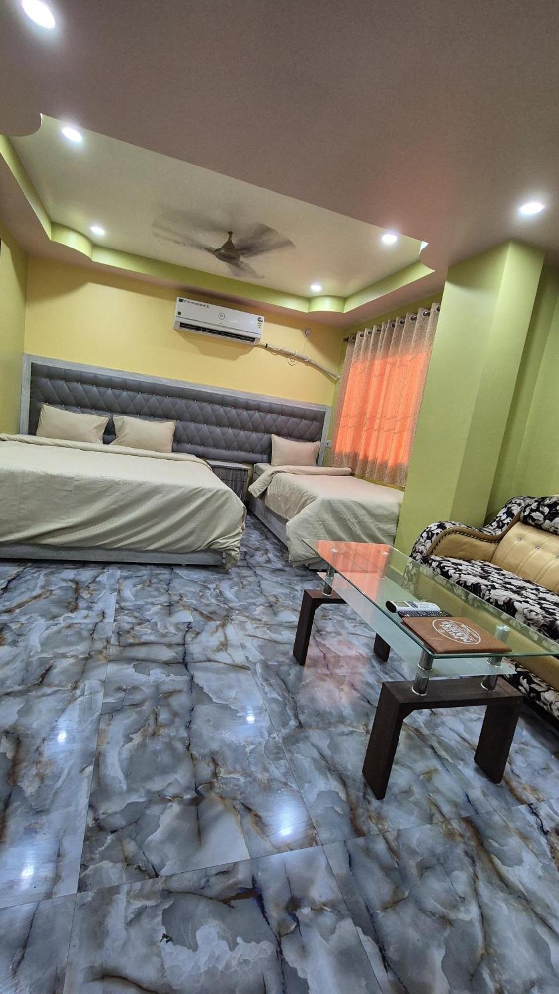 Hotel Mahal & Restaurant Kalyani 외부 사진